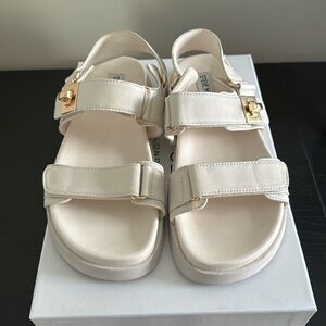 Steve Madden white sandals